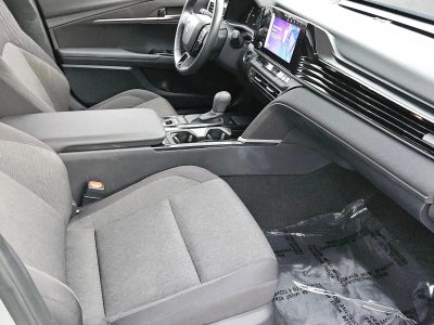2025 Toyota Camry LE AWD (Natl)