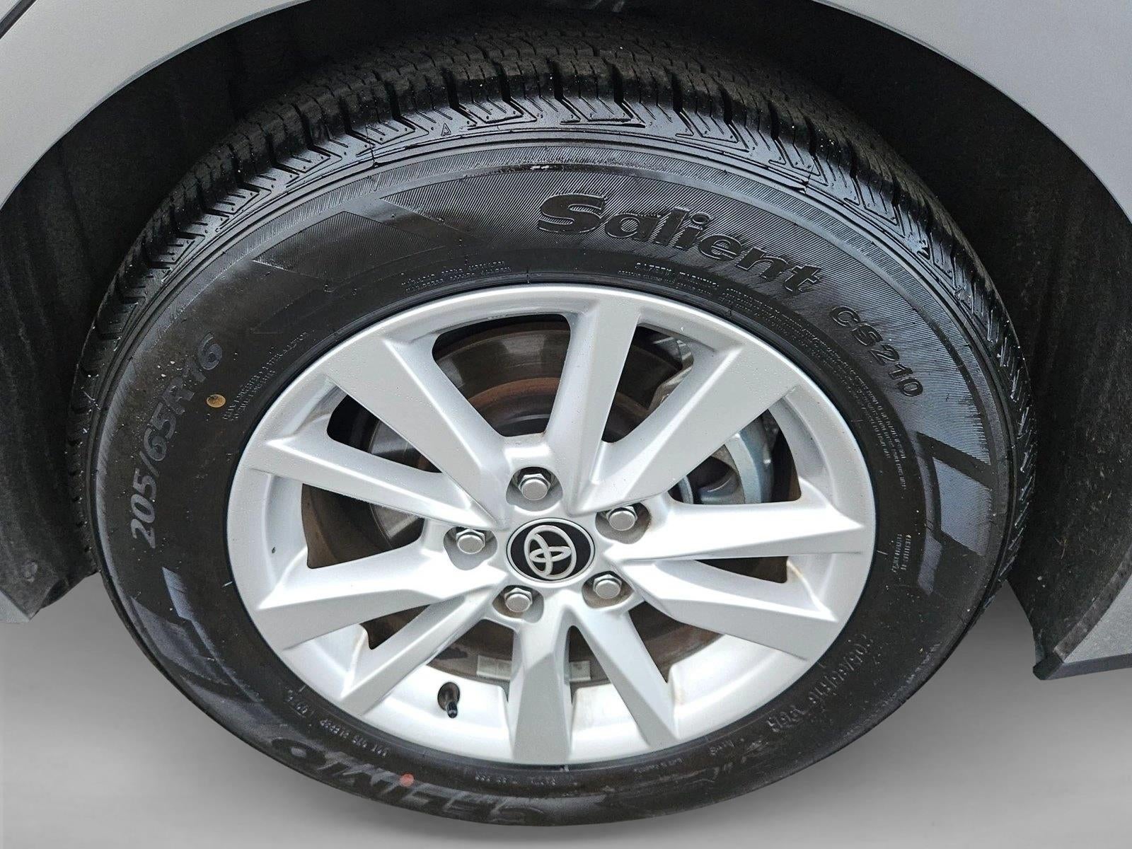 2025 Toyota Camry LE AWD (Natl)