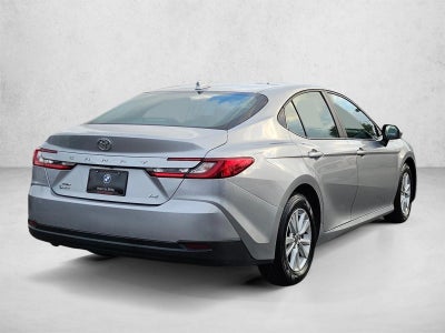 2025 Toyota Camry LE AWD (Natl)
