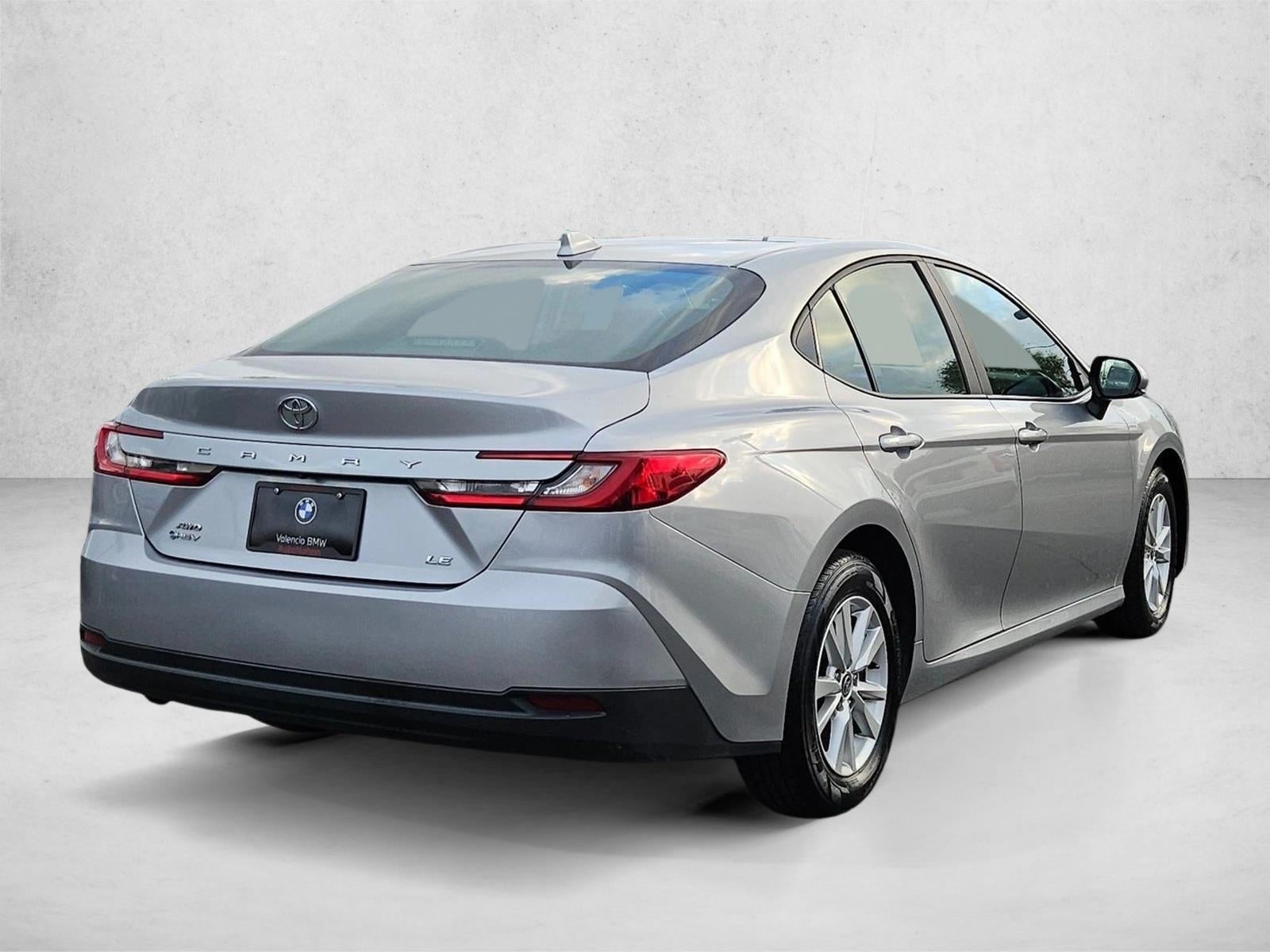 2025 Toyota Camry LE AWD (Natl)