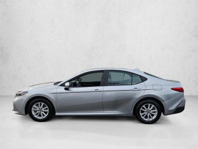 2025 Toyota Camry LE AWD (Natl)
