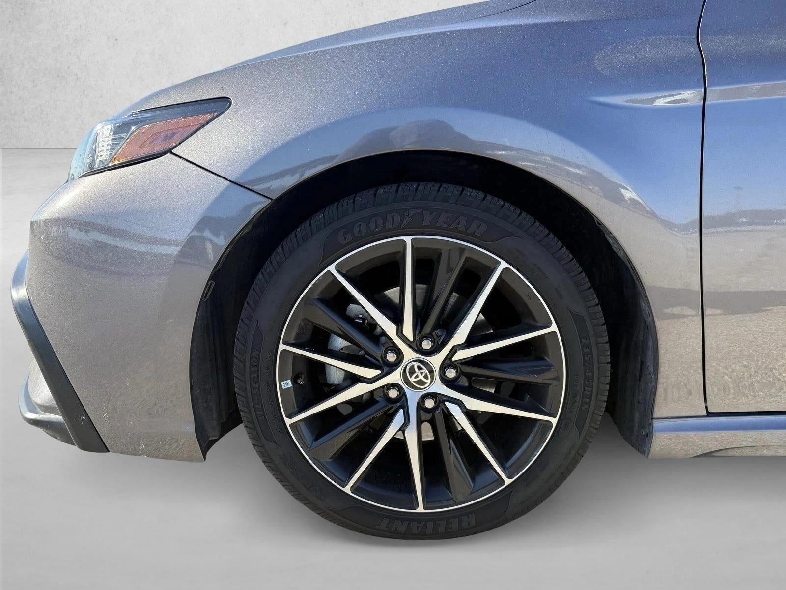 2022 Toyota Camry Hybrid SE CVT (Natl)