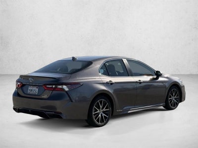 2022 Toyota Camry Hybrid SE CVT (Natl)
