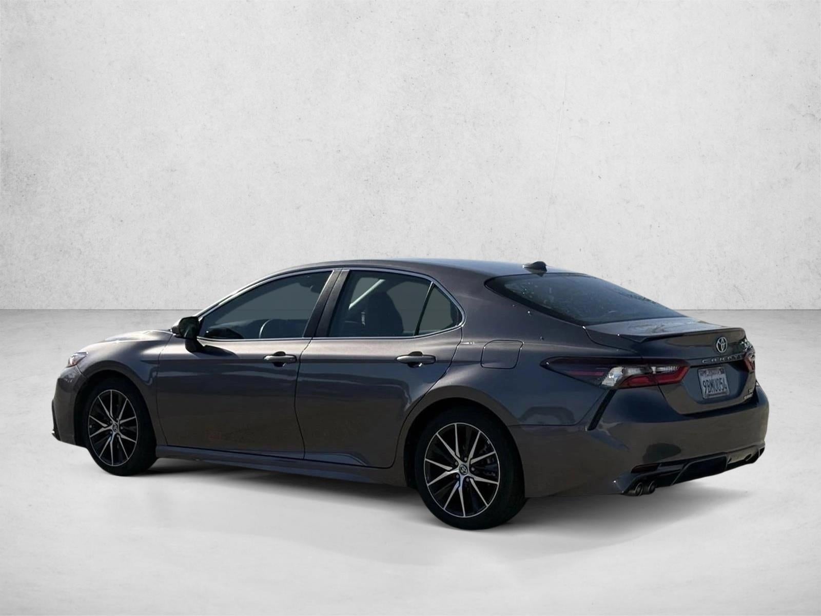 2022 Toyota Camry Hybrid SE CVT (Natl)