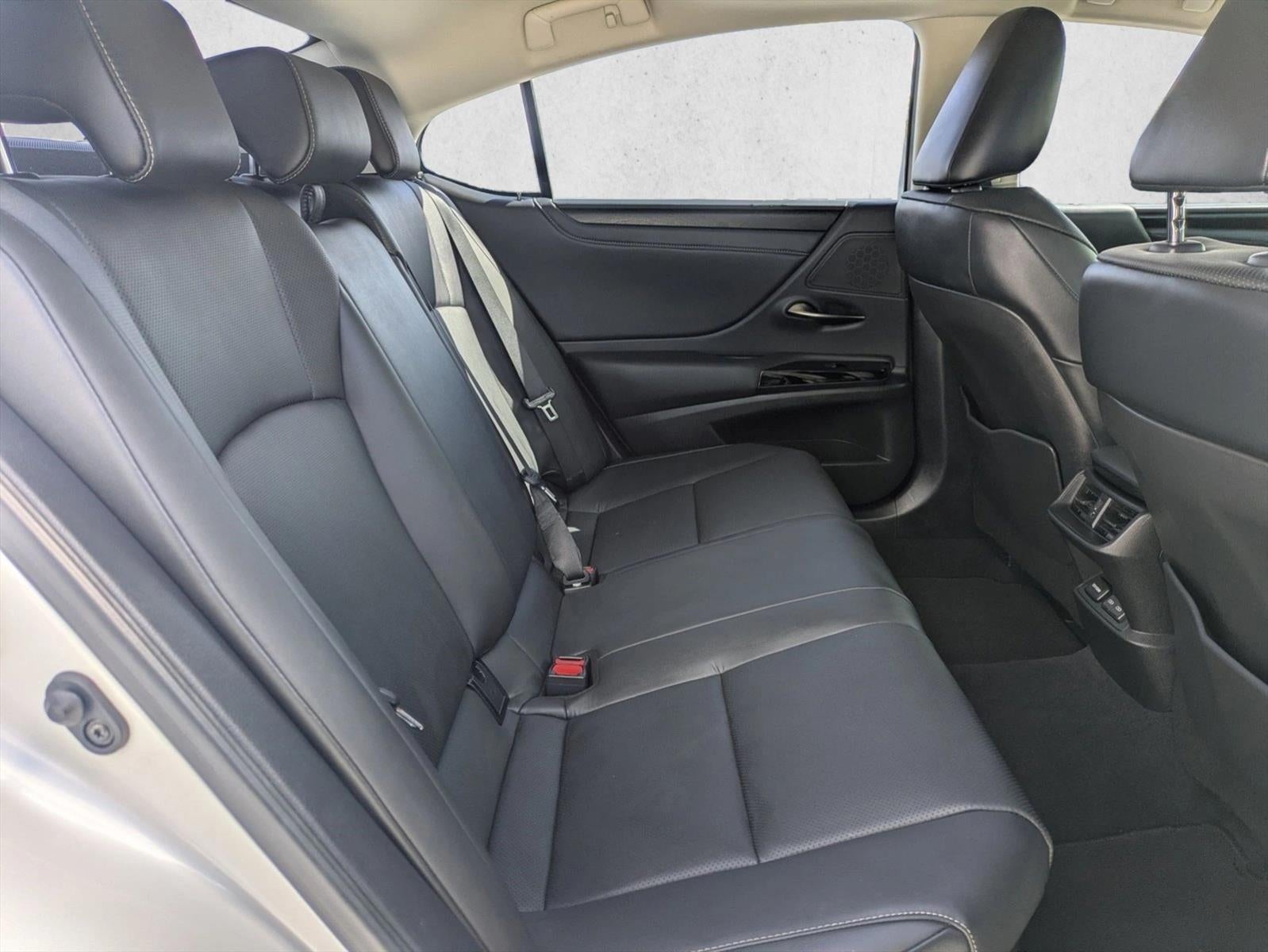 2024 Lexus ES 300h FWD