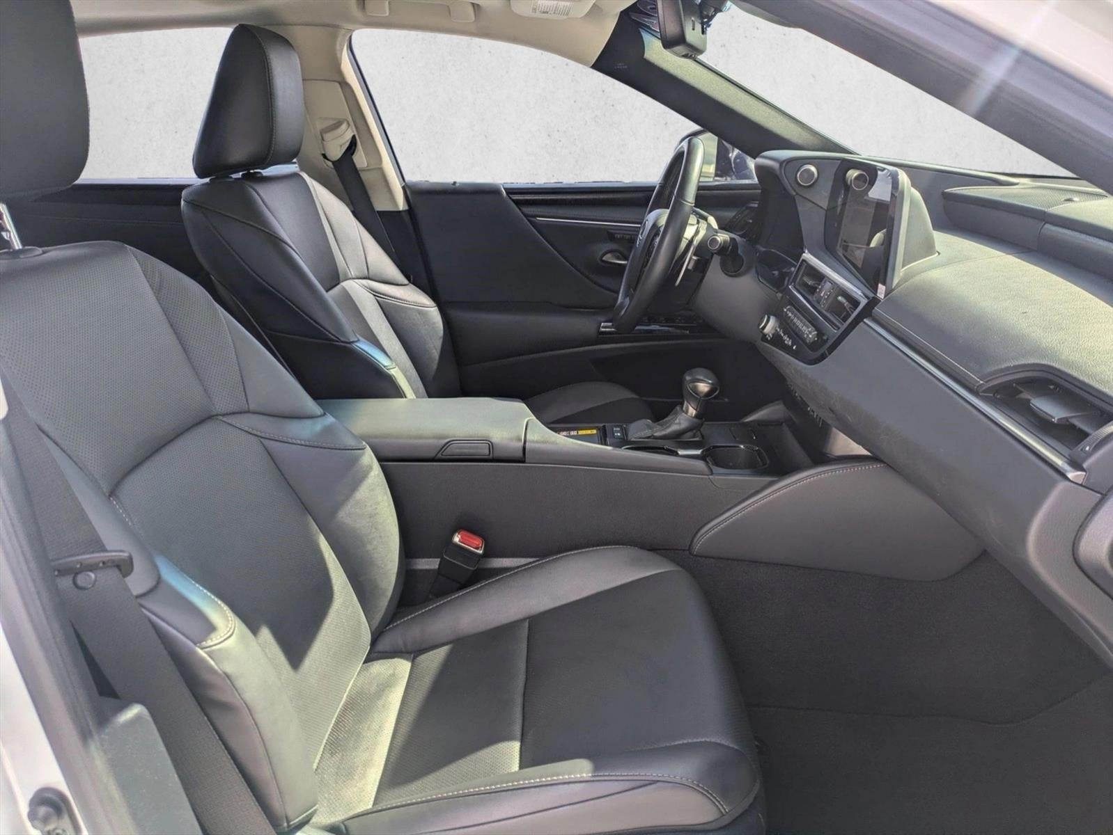 2024 Lexus ES 300h FWD