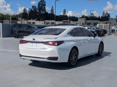 2024 Lexus ES 300h FWD