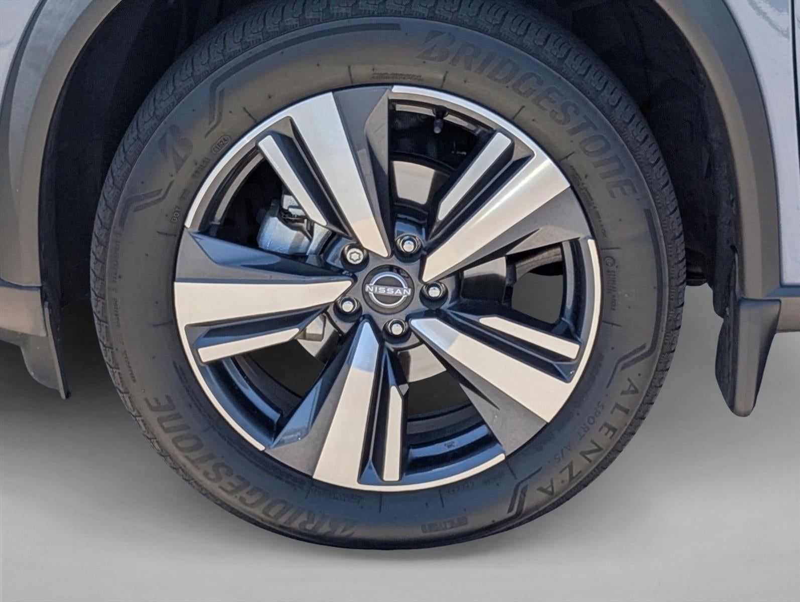 2024 Nissan Rogue FWD SL