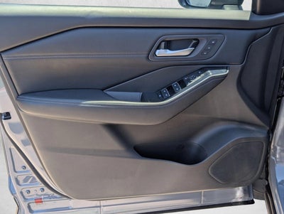 2024 Nissan Rogue FWD SL