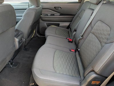 2024 Nissan Pathfinder S 2WD