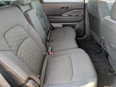 2024 Nissan Pathfinder S 2WD