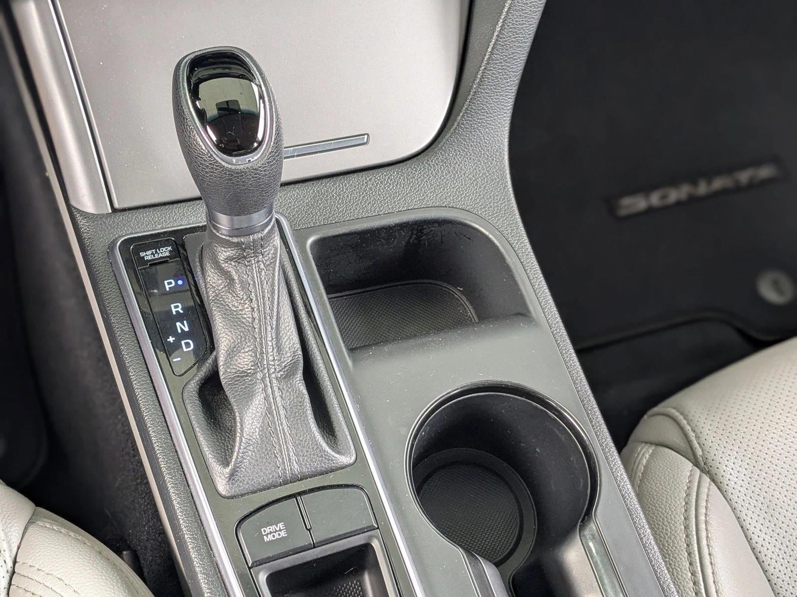 2015 Hyundai SONATA 4dr Sdn 2.4L SE PZEV