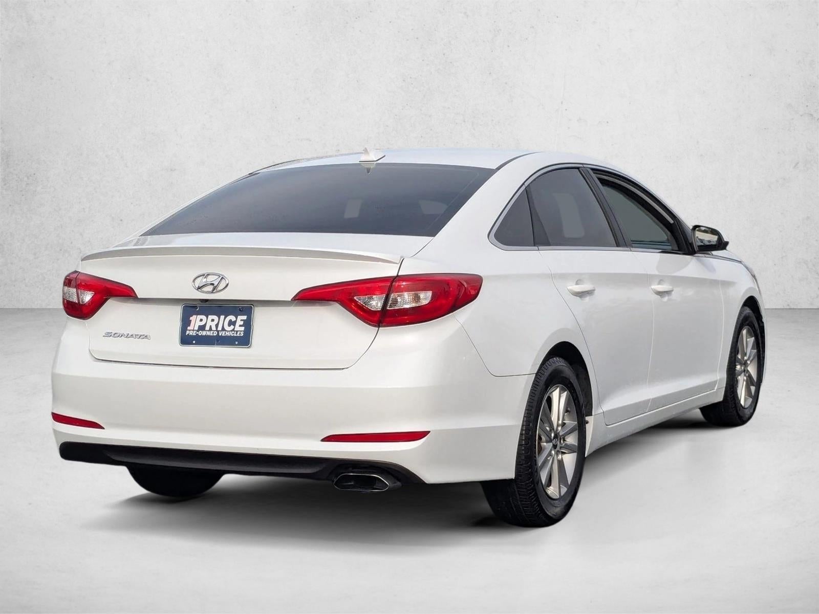 2015 Hyundai SONATA 4dr Sdn 2.4L SE PZEV