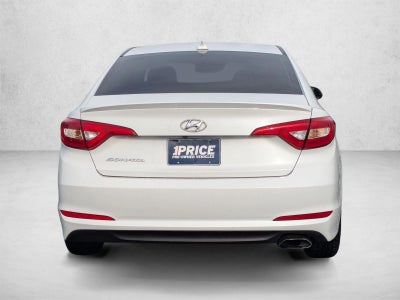 2015 Hyundai SONATA 4dr Sdn 2.4L SE PZEV