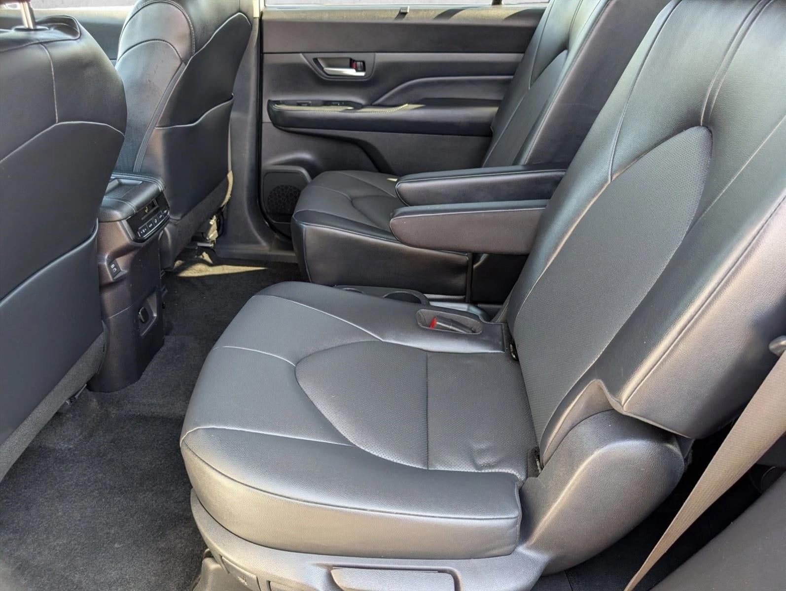 2024 Toyota Grand Highlander XLE AWD (Natl)