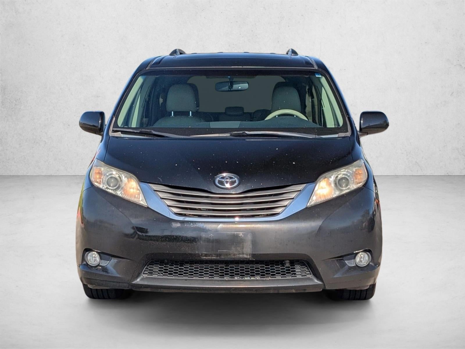 2013 Toyota Sienna 5dr 8-Pass Van V6 XLE FWD (Natl)