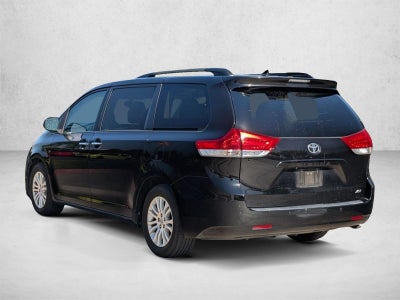 2013 Toyota Sienna 5dr 8-Pass Van V6 XLE FWD (Natl)