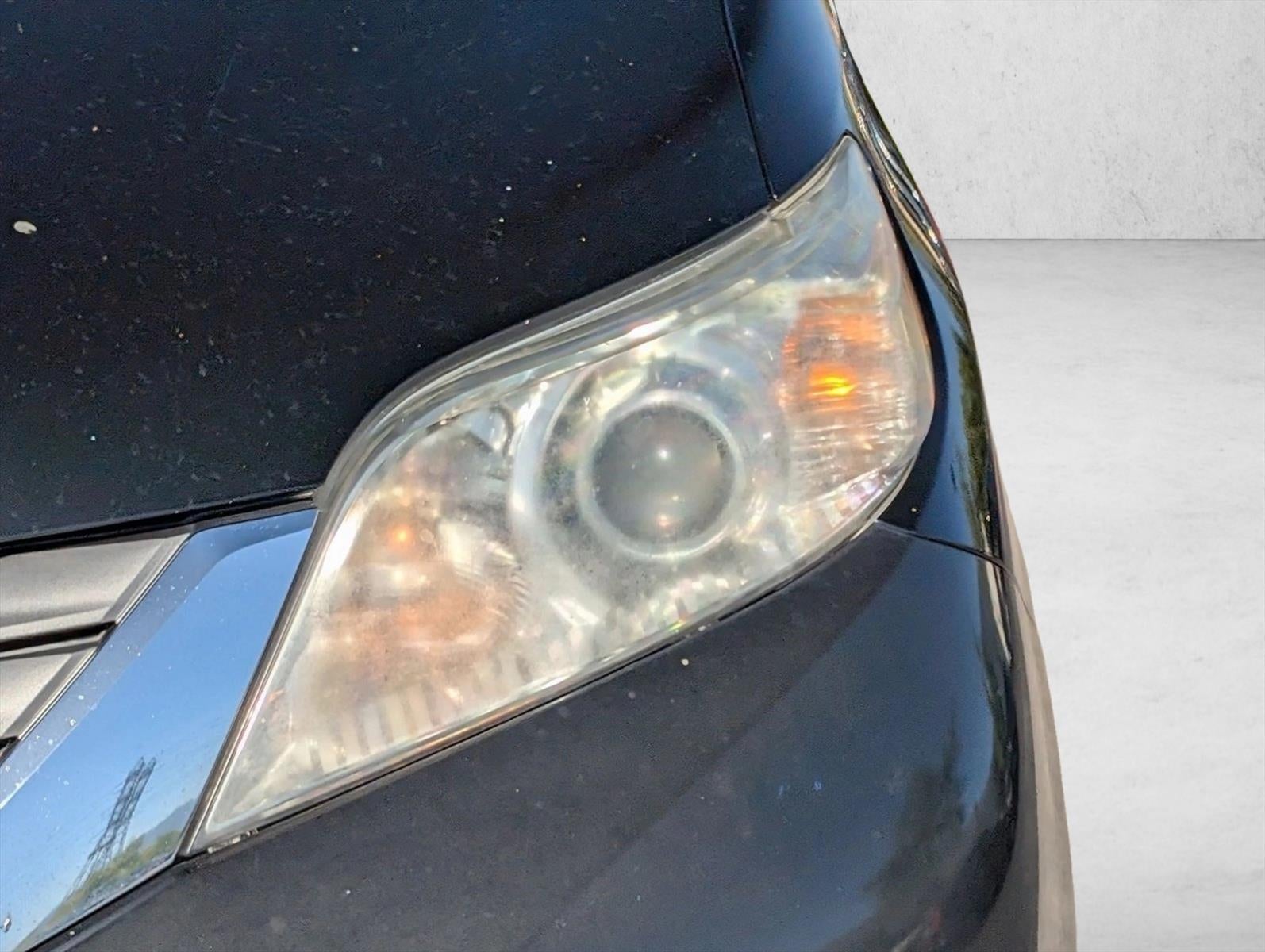 2013 Toyota Sienna 5dr 8-Pass Van V6 XLE FWD (Natl)