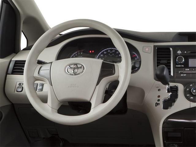 2013 Toyota Sienna 5dr 8-Pass Van V6 XLE FWD (Natl)