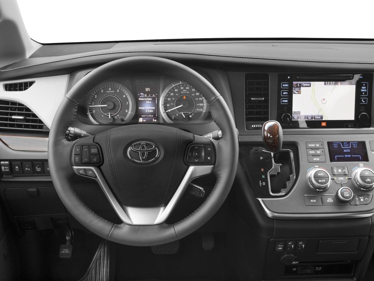 2017 Toyota Sienna XLE FWD 8-Passenger (Natl)