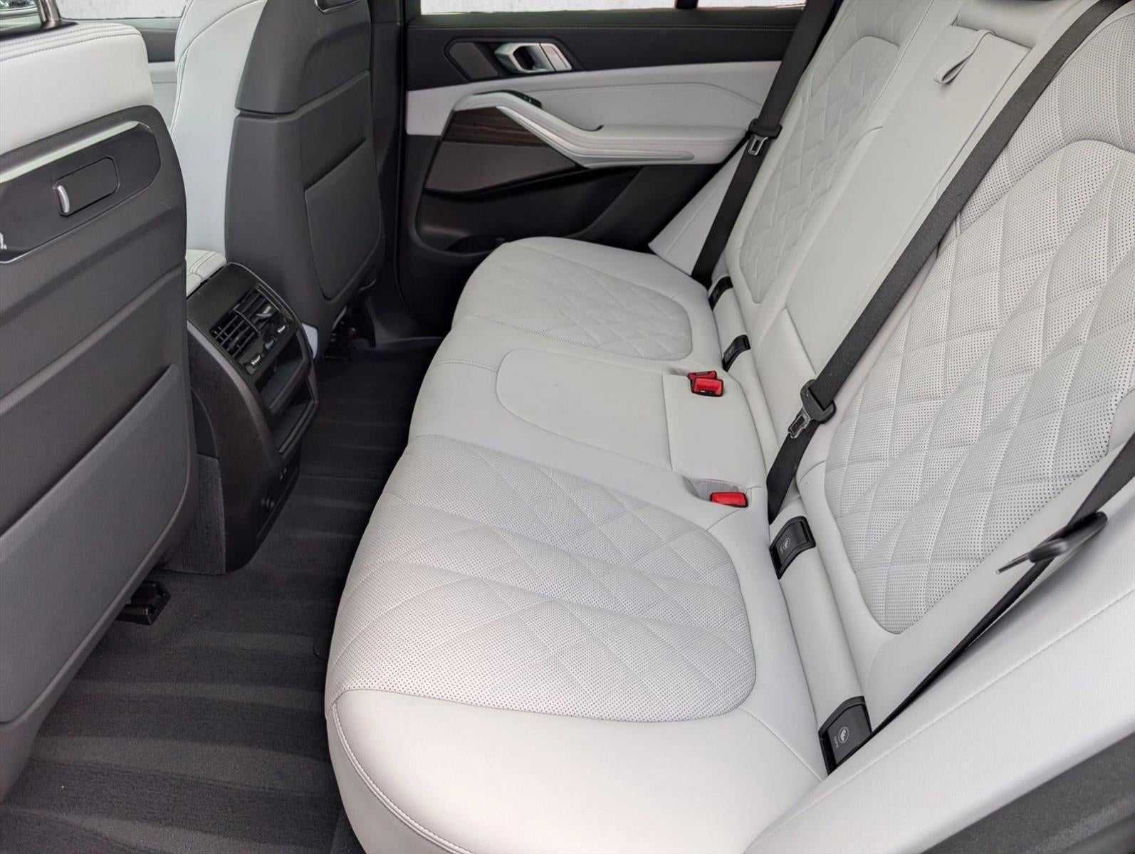 2026 BMW X5 sDrive40i Sports Activity Vehicle