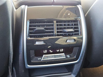 2026 BMW X7 xDrive40i Sports Activity Vehicle