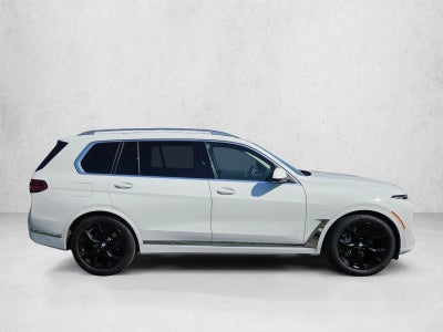 2026 BMW X7 xDrive40i Sports Activity Vehicle