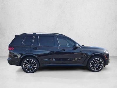 2023 BMW X7 xDrive40i Sports Activity Vehicle