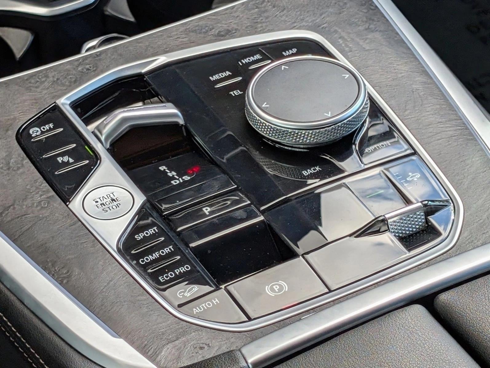 2023 BMW X7 xDrive40i Sports Activity Vehicle