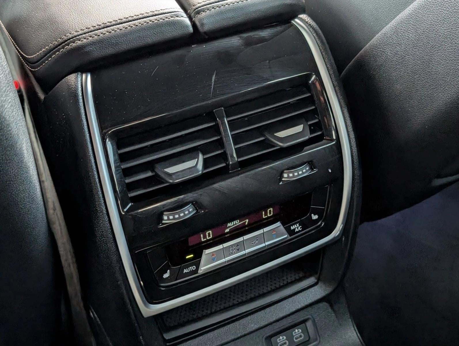 2023 BMW X7 xDrive40i Sports Activity Vehicle