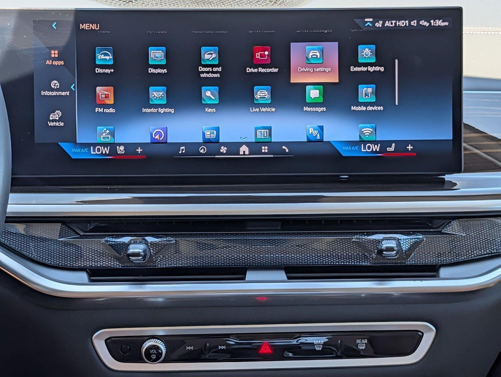 2026 BMW X7 xDrive40i Sports Activity Vehicle