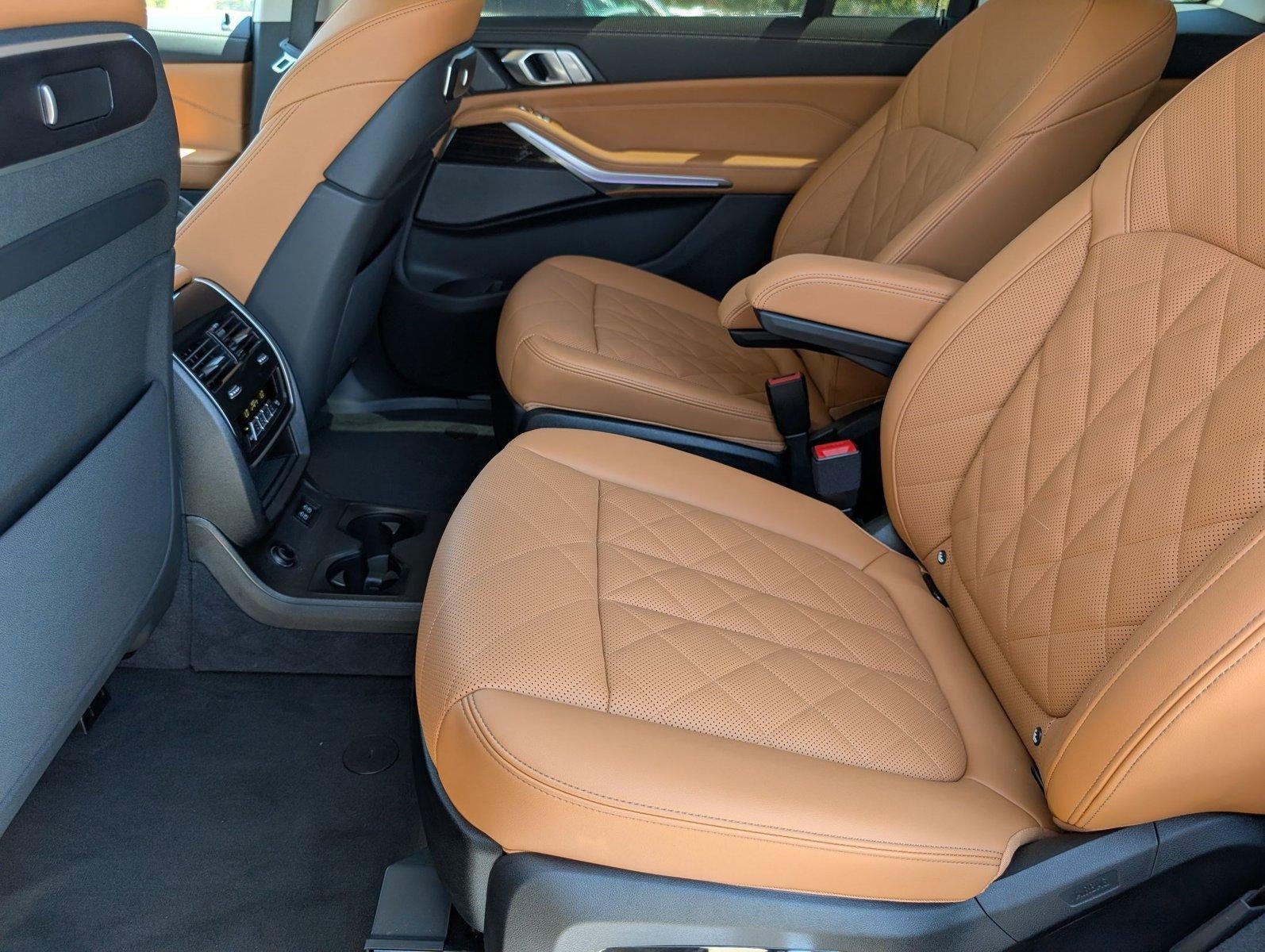 2026 BMW X7 xDrive40i Sports Activity Vehicle