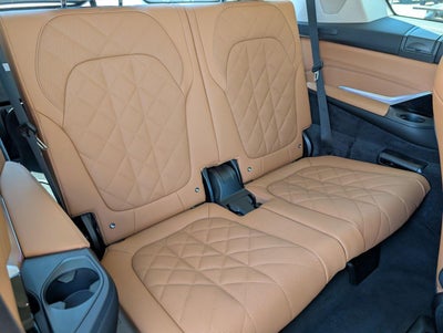 2026 BMW X7 xDrive40i Sports Activity Vehicle
