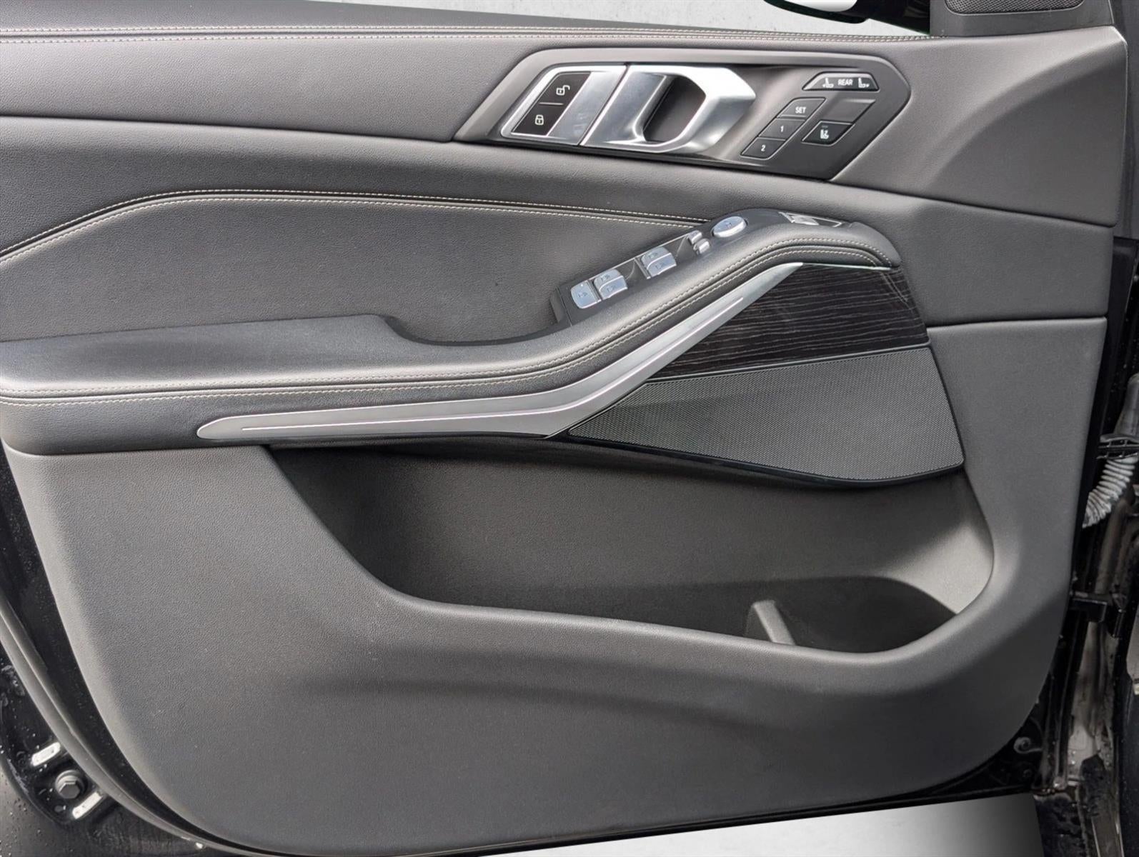 2024 BMW X7 xDrive40i Sports Activity Vehicle
