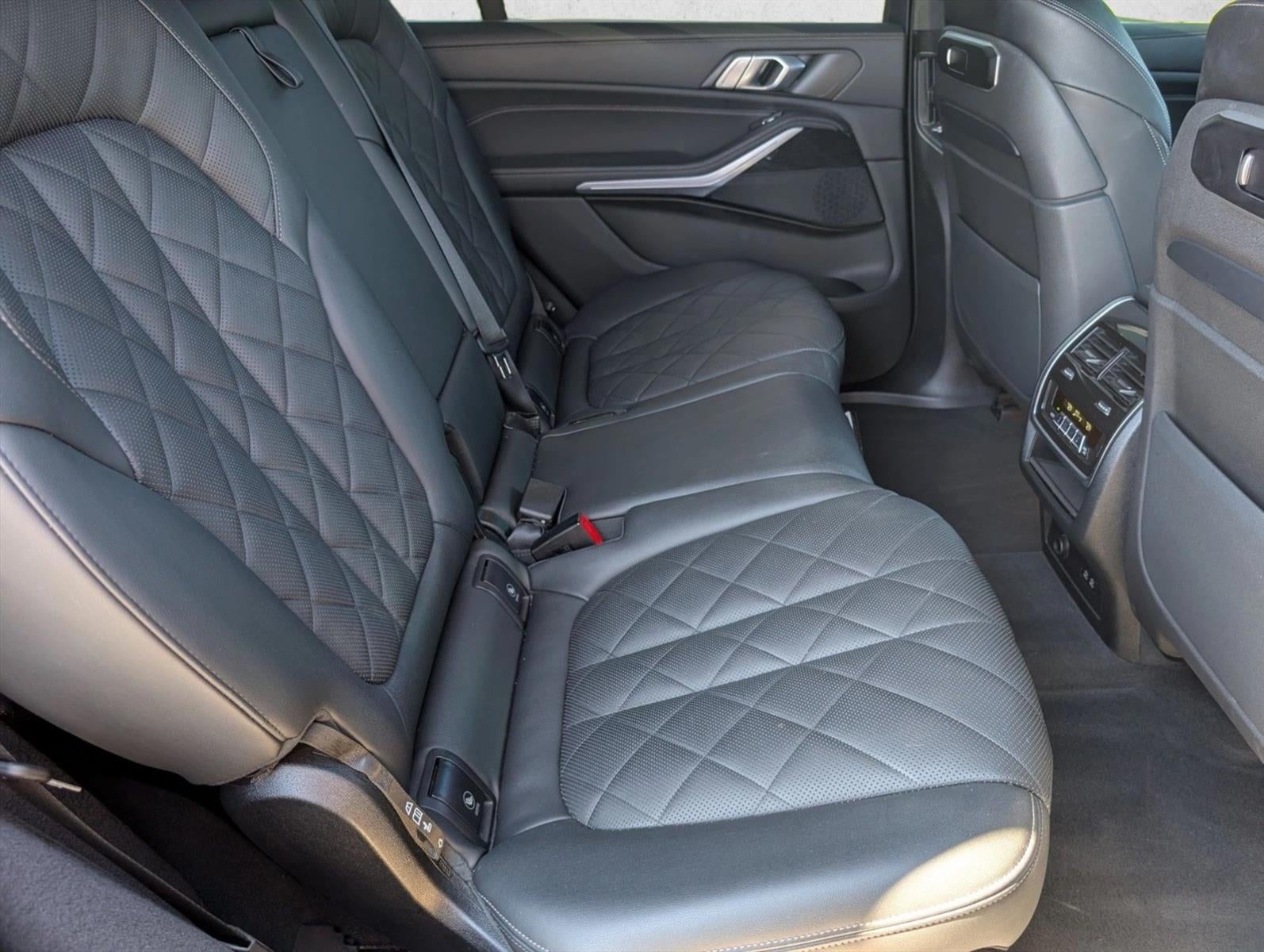 2024 BMW X7 xDrive40i Sports Activity Vehicle