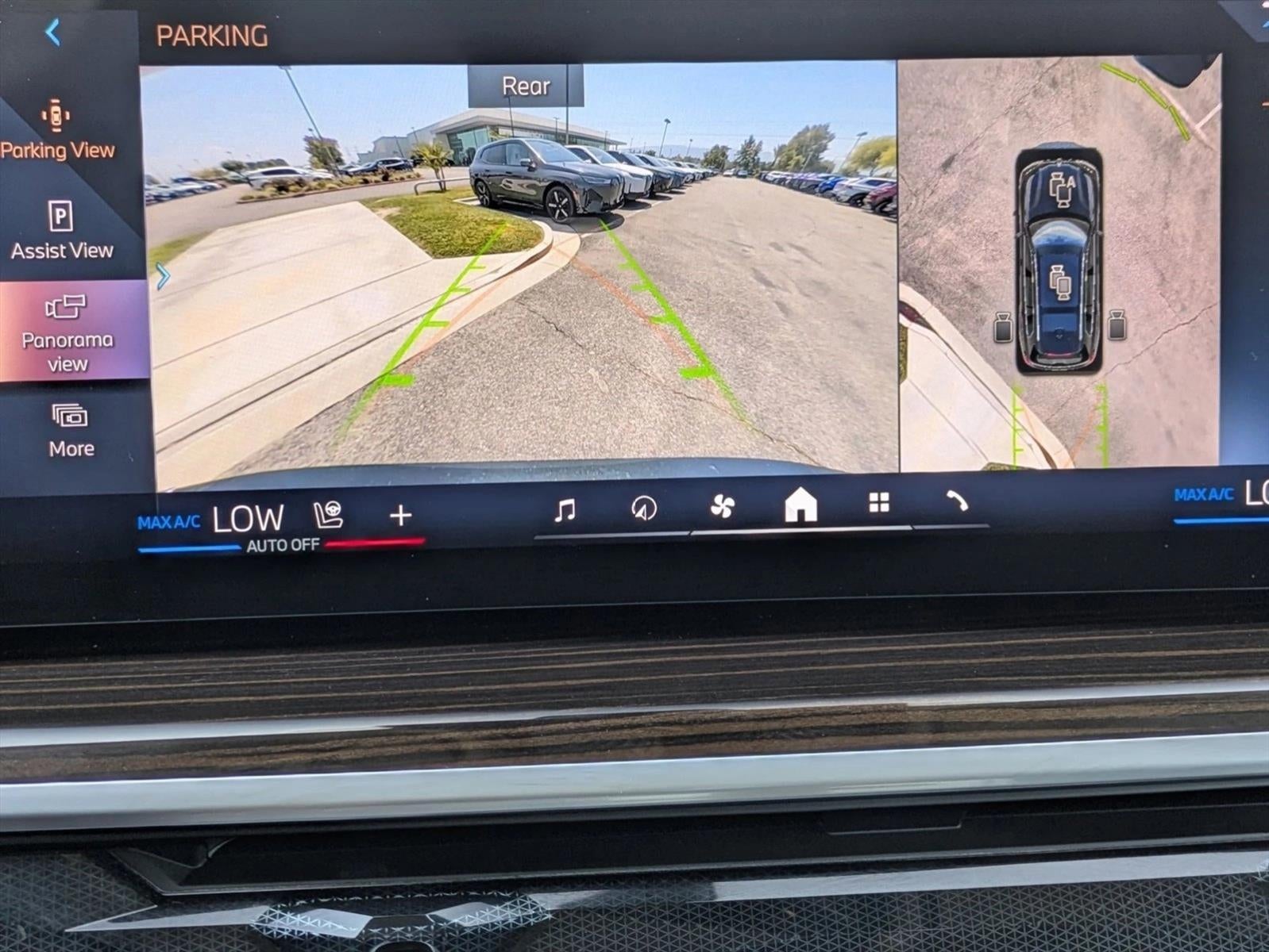 2026 BMW X7 xDrive40i Sports Activity Vehicle