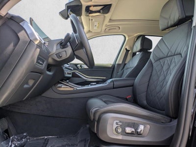 2026 BMW X7 xDrive40i Sports Activity Vehicle