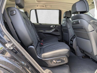 2026 BMW X7 xDrive40i Sports Activity Vehicle