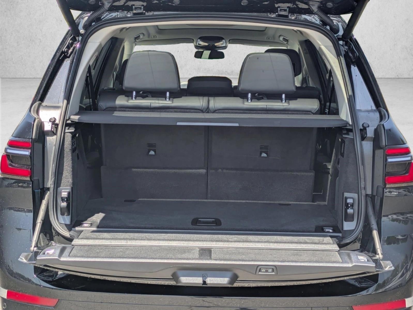 2026 BMW X7 xDrive40i Sports Activity Vehicle