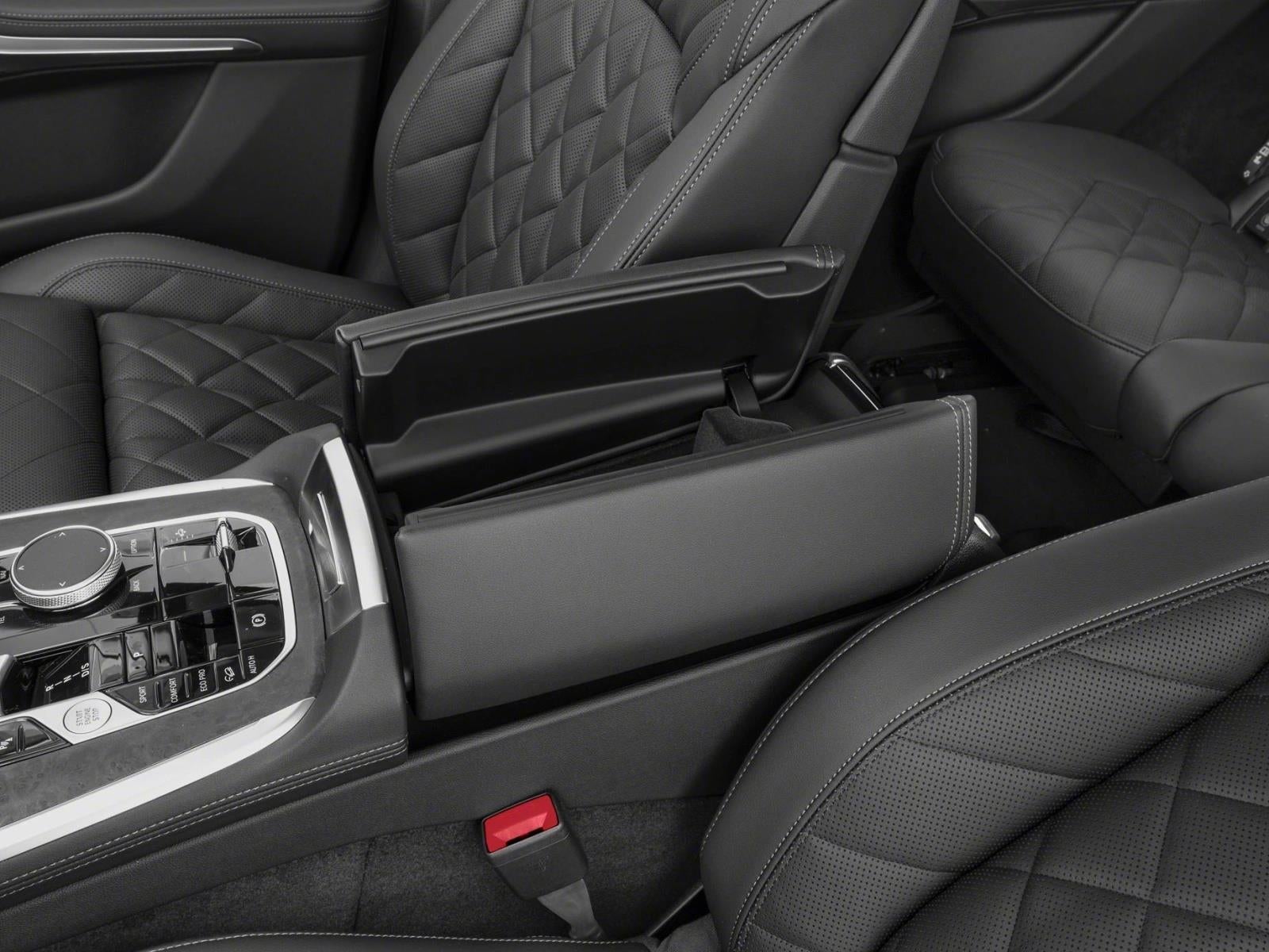 2026 BMW X7 xDrive40i Sports Activity Vehicle