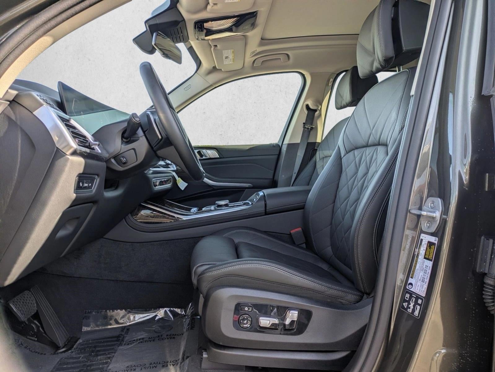 2026 BMW X7 xDrive40i Sports Activity Vehicle