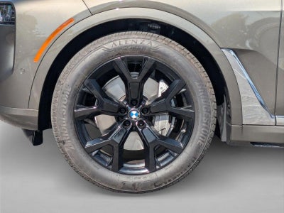 2026 BMW X7 xDrive40i Sports Activity Vehicle