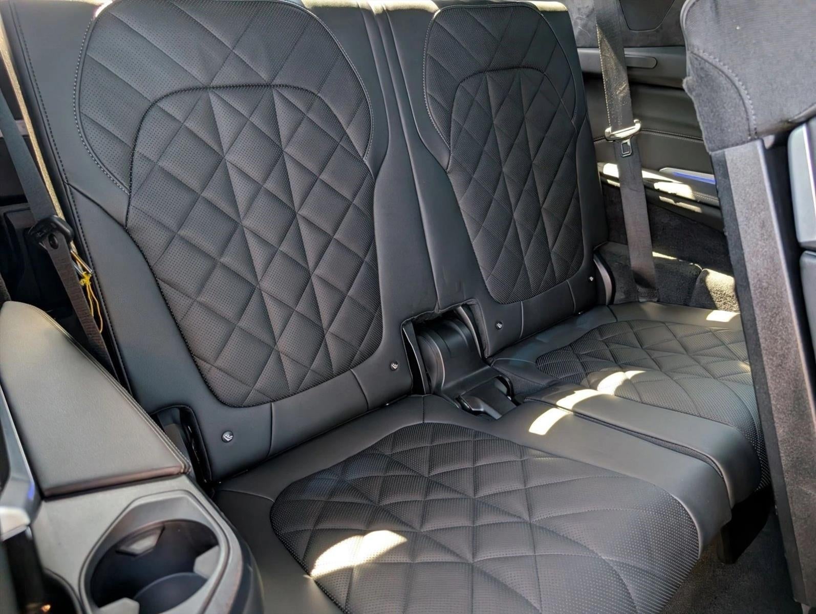 2024 BMW X7 xDrive40i Sports Activity Vehicle