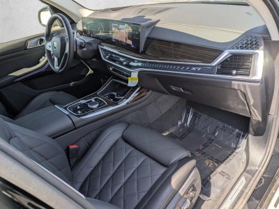 2026 BMW X7 xDrive40i Sports Activity Vehicle