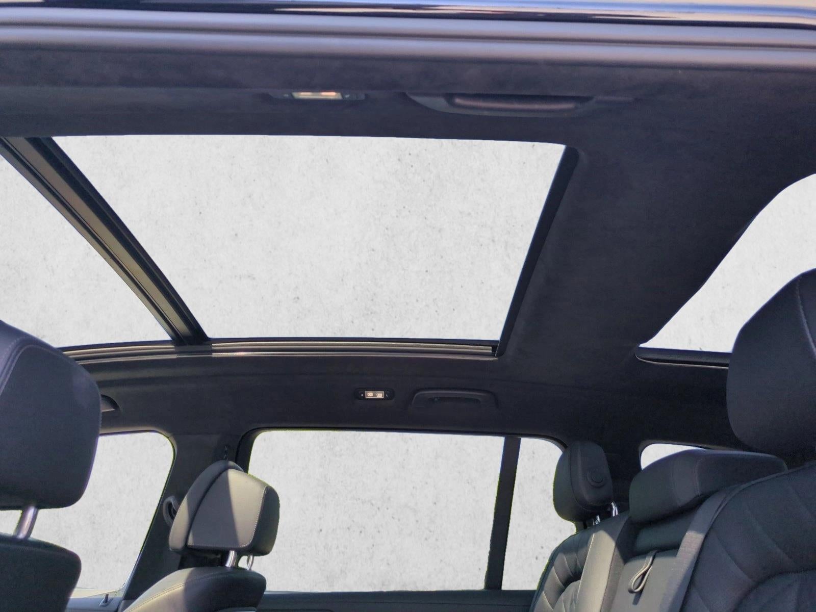 2023 BMW X7 xDrive40i Sports Activity Vehicle