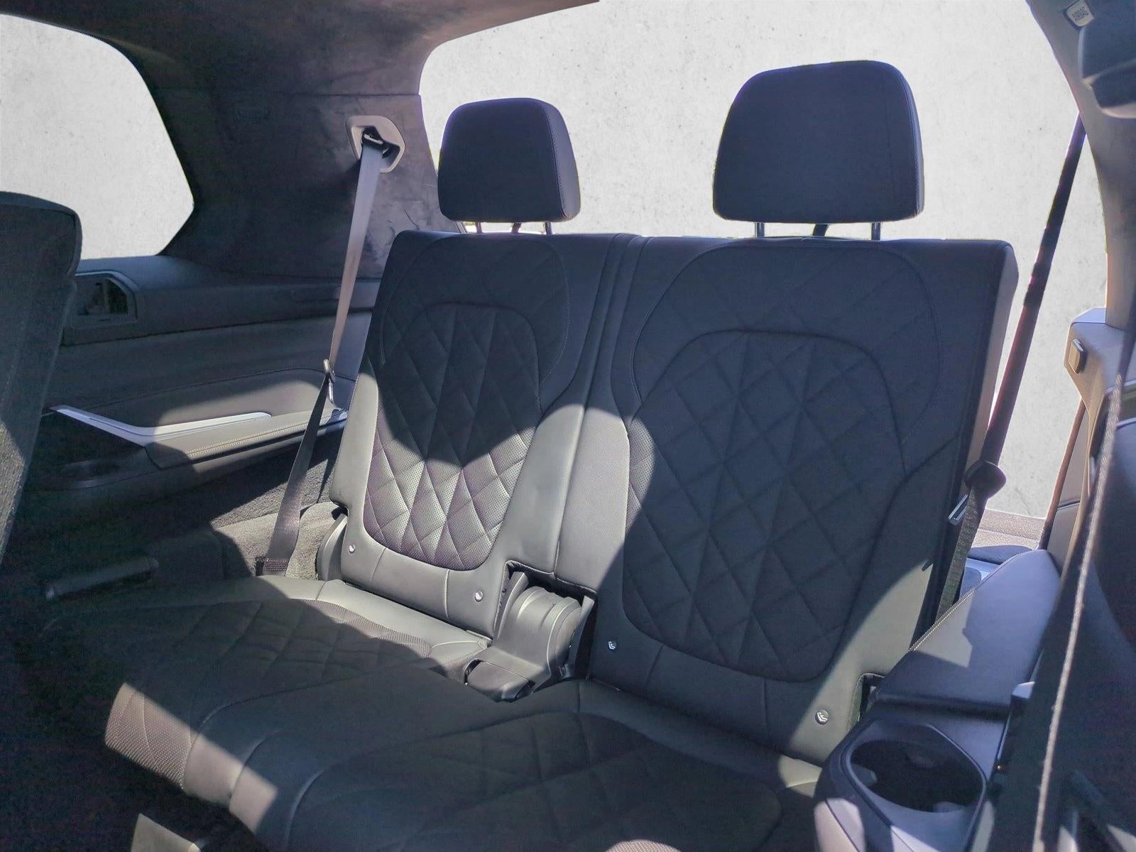 2023 BMW X7 xDrive40i Sports Activity Vehicle