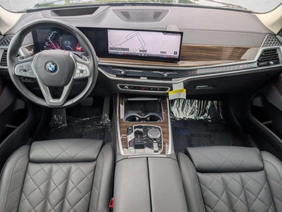 2025 BMW X7 xDrive40i Sports Activity Vehicle