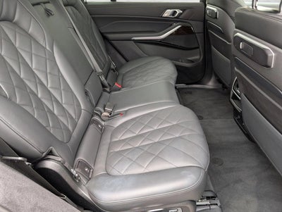 2025 BMW X7 xDrive40i Sports Activity Vehicle