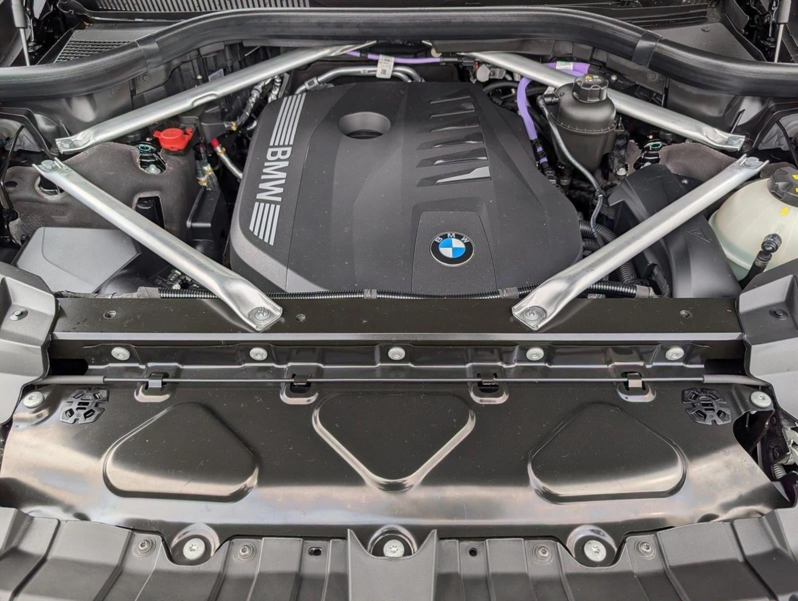 2025 BMW X7 xDrive40i Sports Activity Vehicle