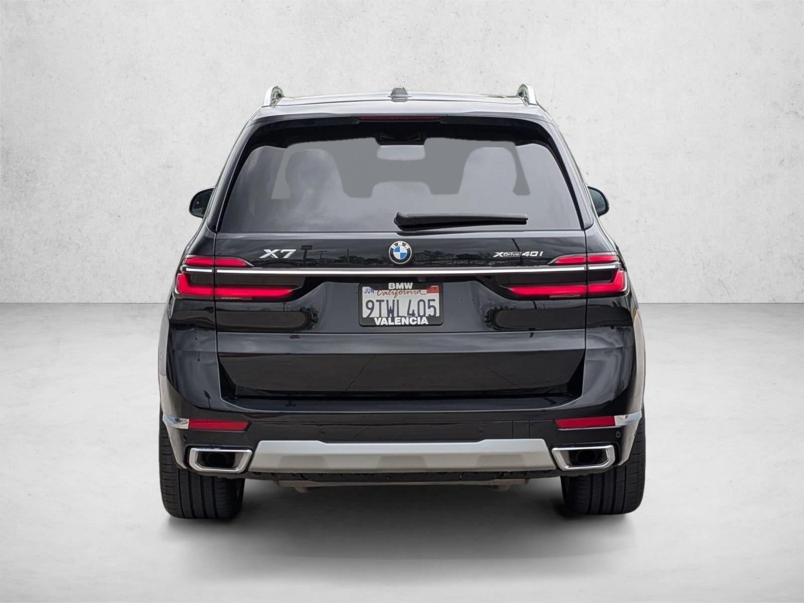 2025 BMW X7 xDrive40i Sports Activity Vehicle